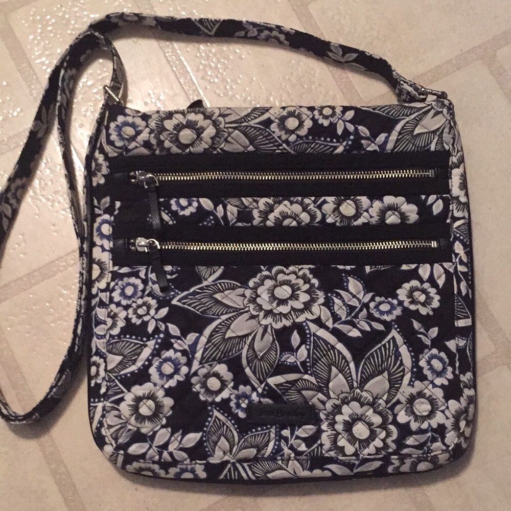 Vera Bradley triple zip hipster bag